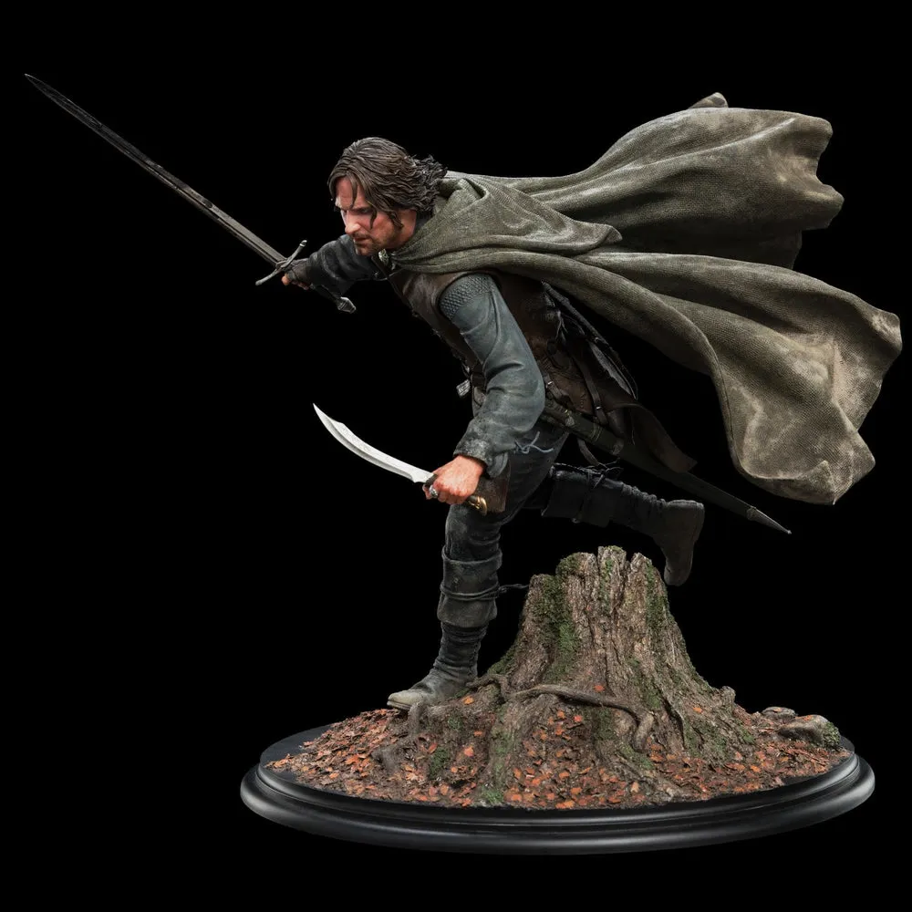 Aragorn At Amon Hen 1/6 Scale Statue