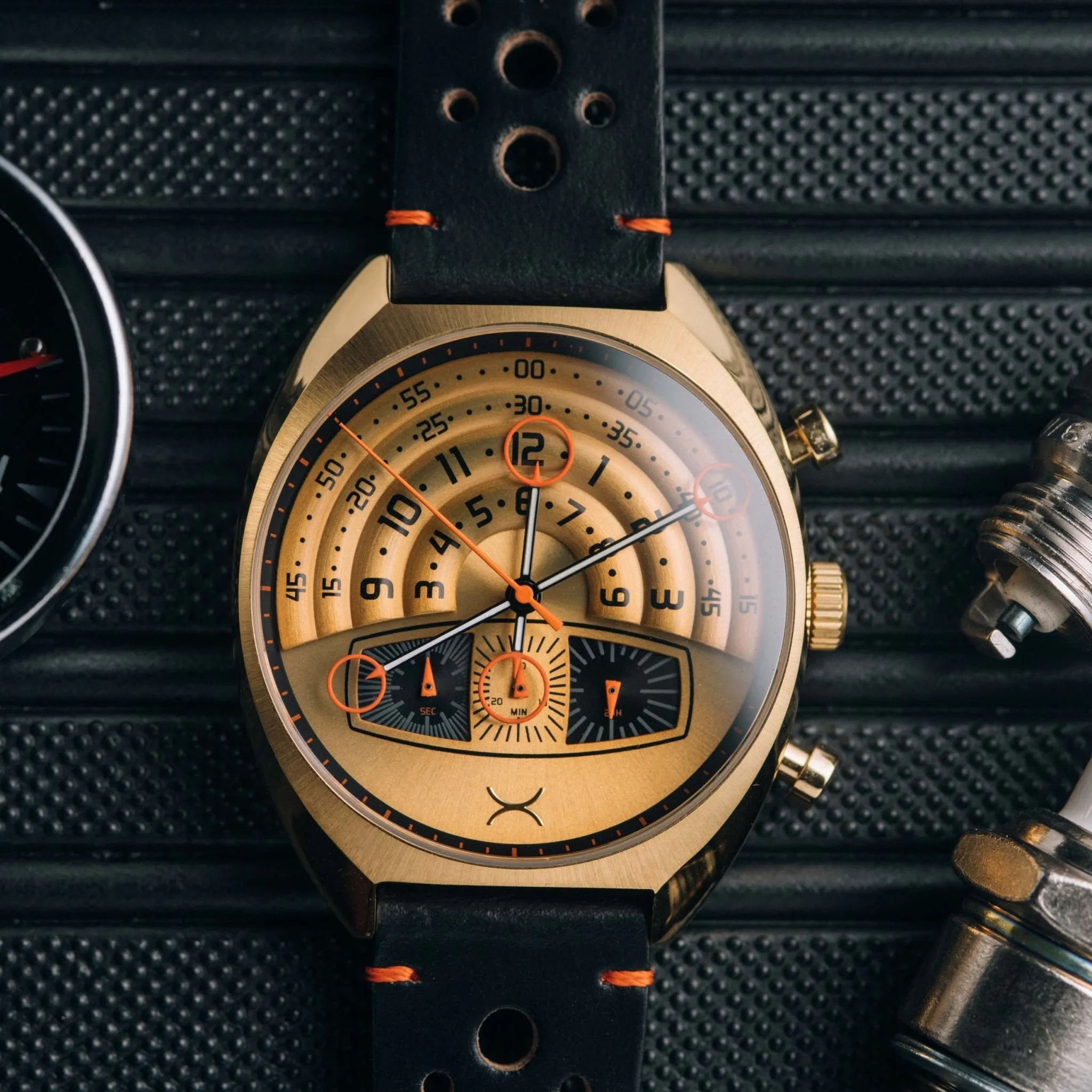 Xeric Halograph III Chrono Vintage Gold